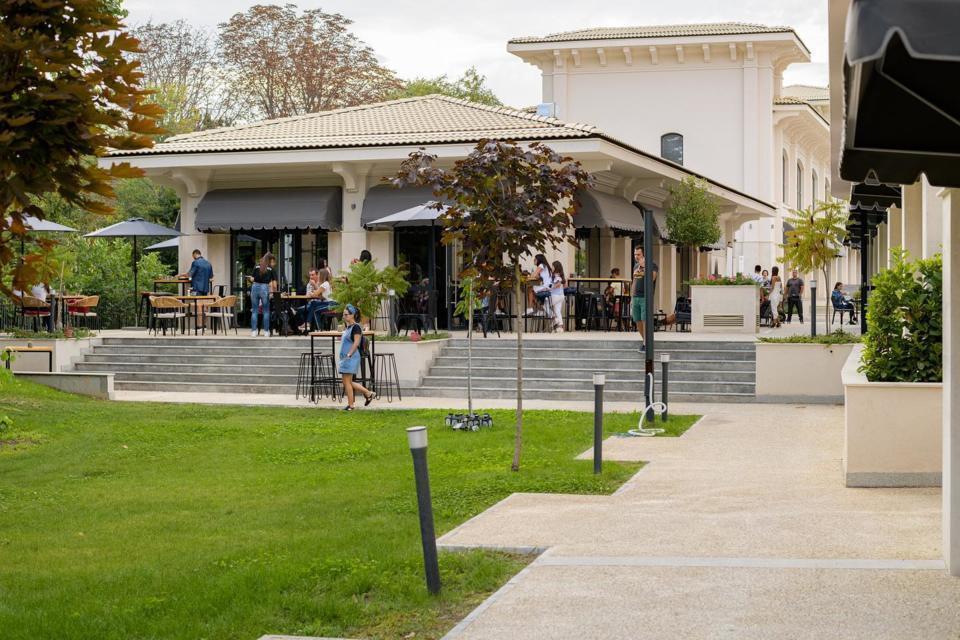 Бар 5 | Small City Cafe
Бар 5