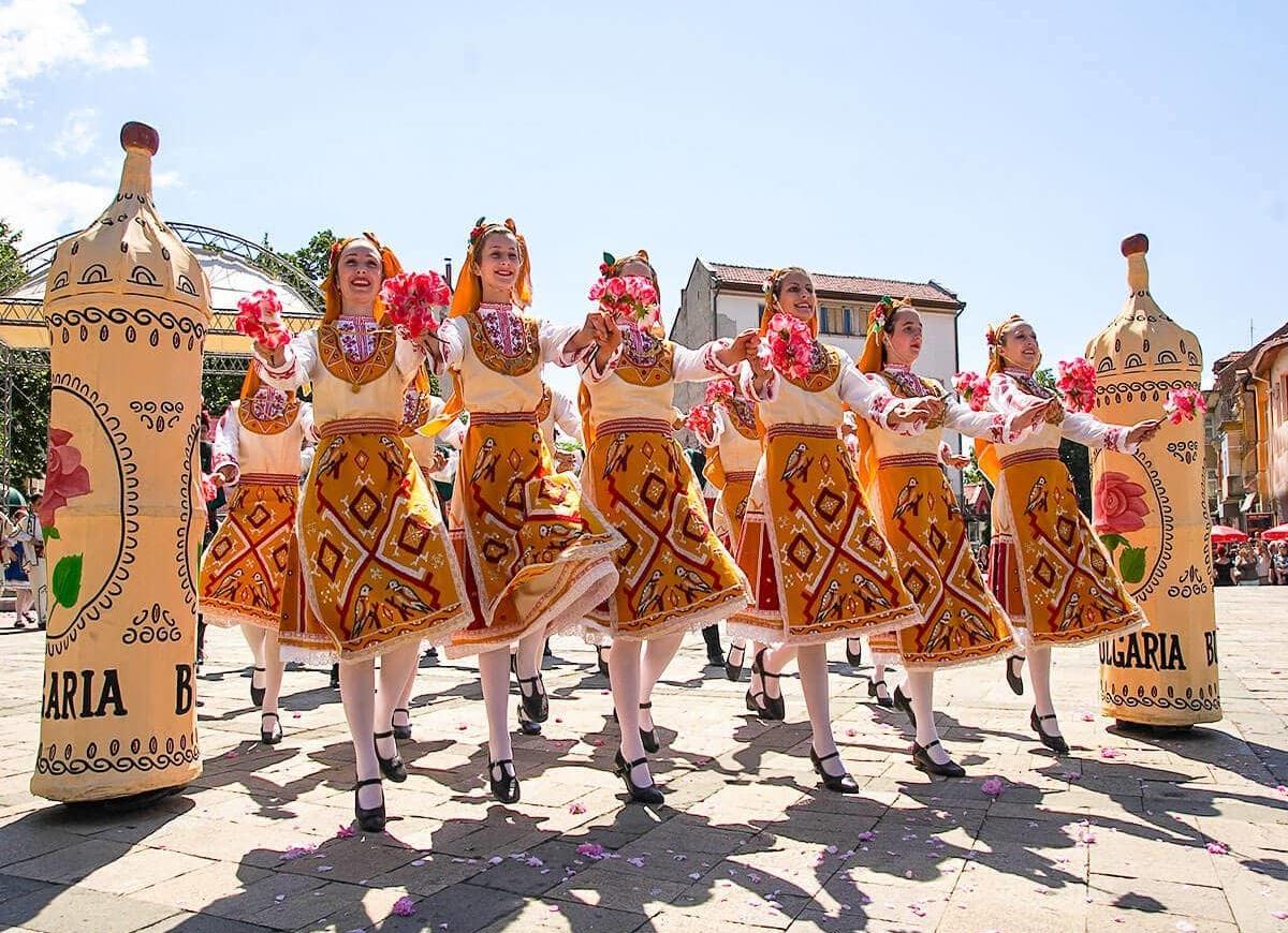 How-the-Rose-Festival-Started.jpg